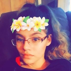 Meet your Posher, Kassandra